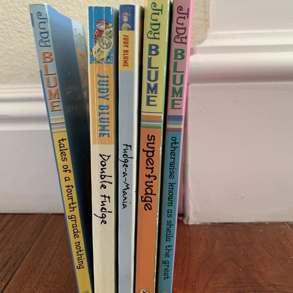 JUDY BLUME COMPLETE FUDGE SERIES 1-5 Fourth Double Shelia Super Fudge-a-mania - Picture 7 of 12